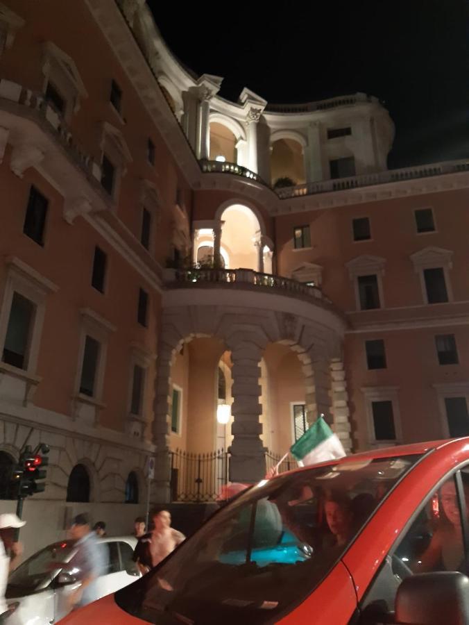 Hébergement de vacances Luxury House Belle Arti 3bedr Piazza Del Popolo Rome